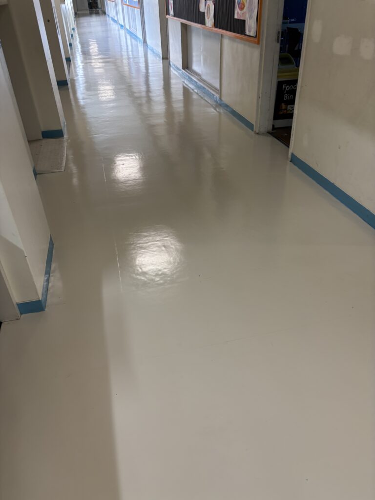 江西国際学園　ワックス再塗布画像